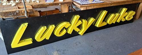 XXL 3 d wand reclame Lucky Luke 365 cm lang erg apart item, Antiek en Kunst, Curiosa en Brocante, Ophalen