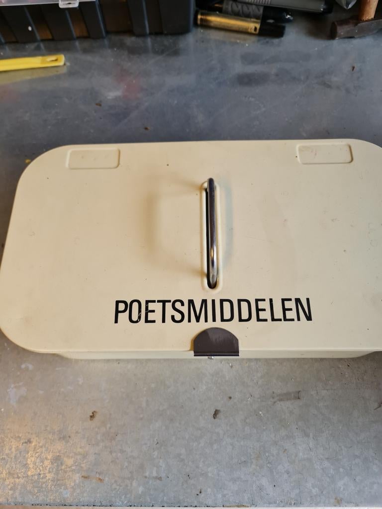 Poestmiddelendoos, Ophalen of Verzenden