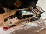 Porsche 935 Turbo 1976 Martini Racing #40 Exoto 1:18, Hobby en Vrije tijd, Modelauto's | 1:18, Ophalen of Verzenden, Zo goed als nieuw