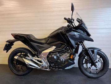 Jonge Honda NC 750 X slechts 467km oud en fabrieksgarantie! beschikbaar voor biedingen
