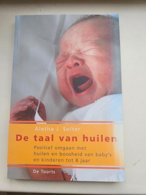 A.J. Solter - De taal van huilen, Boeken, Zwangerschap en Opvoeding, Zo goed als nieuw, Ophalen of Verzenden