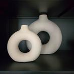 H&M Home Keramieken Donut Vazen 2st Beige, Ophalen, Overige materialen, Overige kleuren, Zo goed als nieuw
