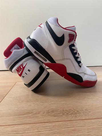 Nike Air Flight Legacy (red) beschikbaar voor biedingen