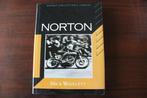 Norton motorcyclesby Mick Woollett Osprey collector library, Boeken, Motoren, Gelezen, Ophalen of Verzenden