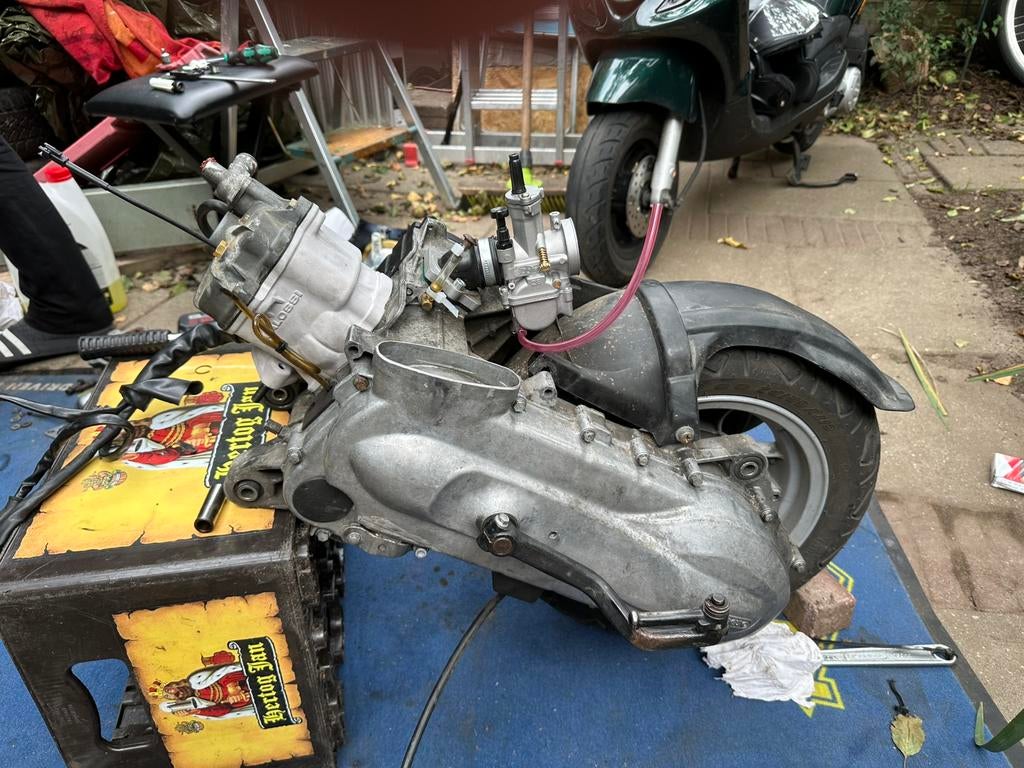 Hexagon lc 172cc Malossi  blok, Fietsen en Brommers, Scooters | Piaggio, Zo goed als nieuw, Overige modellen, Tweetakt, Ophalen