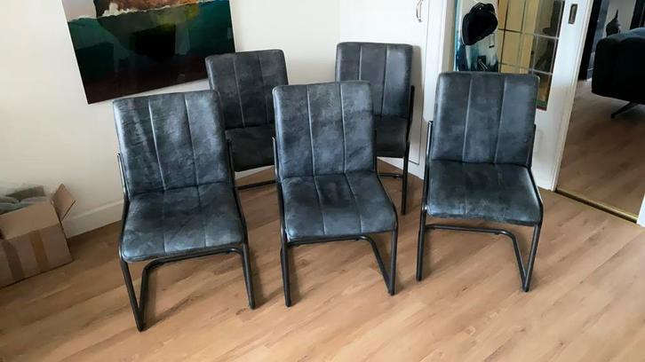 Vintage look stoelen, antraciet leer, puntgaaf. Prijs per 5., Huis en Inrichting, Stoelen, Zo goed als nieuw, Vijf, Zes of meer stoelen