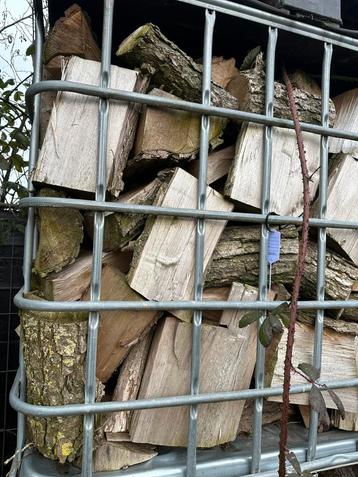Droog haardhout ibc direcht te gebruiken beschikbaar voor biedingen