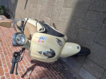 Snorscooter Turbho RS 50 beschikbaar voor biedingen