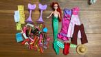 Barbie accessoires schoenen stoel jurk Ariel Disney pop, Gebruikt, Ophalen of Verzenden, Accessoires