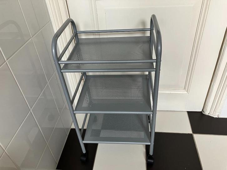 Keukentrolley trolley serveerwagen grijs metaal op wieltjes, Huis en Inrichting, Keuken | Keukenelementen, Zo goed als nieuw, Minder dan 100 cm