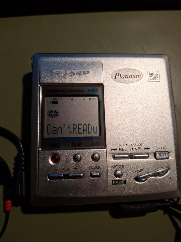 Sharp 831 in mint staat helaas met defect, Audio, Tv en Foto, Walkmans, Discmans en Minidiscspelers, Walkman, Ophalen of Verzenden