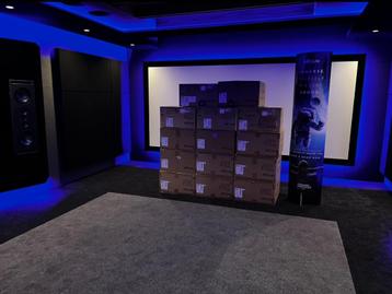 Arcam High End Surround producten beschikbaar voor biedingen
