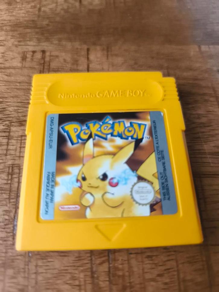 Pokémon Yellow - Game Boy Klassieker, Spelcomputers en Games, Games | Nintendo Game Boy, Zo goed als nieuw, Avontuur en Actie