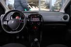 Citroën C1 1.0 VTi Shine Pack Comfort € 9.550,00, Auto's, Citroën, Stof, Euro 6, 4 stoelen, C1