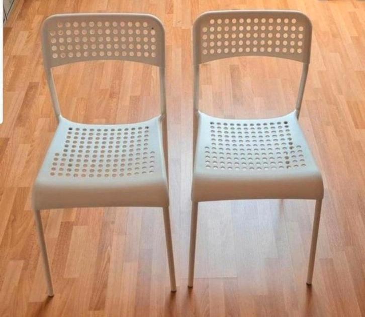 Adde Ikea stapelstoelen, Huis en Inrichting, Stoelen, Twee, Metaal, Ophalen