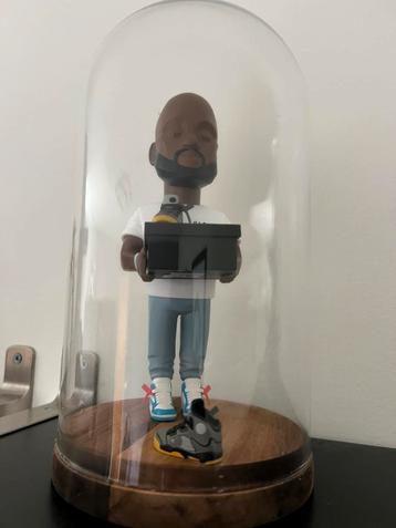 Danil Yad Virgil Abloh (Mighty Jaxx) beschikbaar voor biedingen