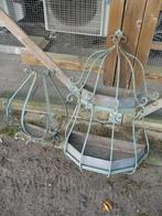 Twee zeer oude plantenbakken voor aan de wand, Tuin en Terras, Bloembakken en Plantenbakken, Ophalen, Gebruikt, Metaal