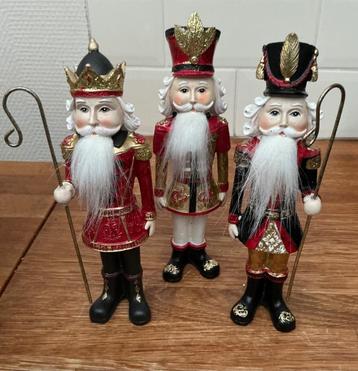 Set van 3 Notenkrakers uit resine (22 cm) beschikbaar voor biedingen