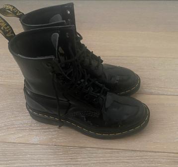 Dr. Martens boots zwart lakleer maat 39, in mooie staat beschikbaar voor biedingen