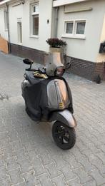 Vespa Sprint 80cc 4t | Akrapoviç | Custom, Maximaal 45 km/u, Vespa S, Ophalen of Verzenden, Zo goed als nieuw