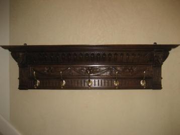 eikenhouten kapstok uit ca 1880 beschikbaar voor biedingen