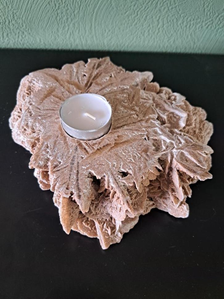 Zeer zeldzaam: waxinelichthouder van woestijnroos, Verzamelen, Mineralen en Fossielen, Mineraal, Ophalen of Verzenden