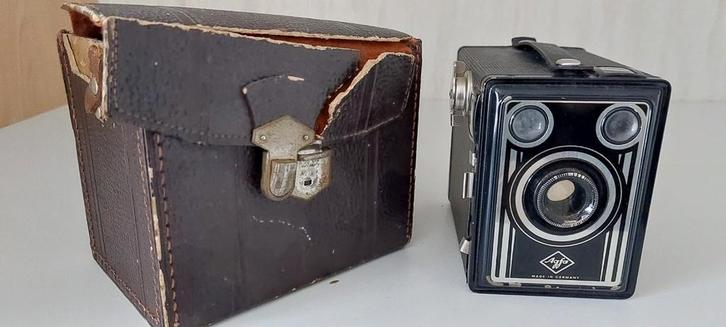 Vintage Agfa Box Camera met Tas, Audio, Tv en Foto, Fotocamera's Analoog, Gebruikt, Compact, Ophalen
