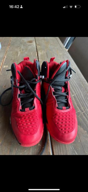 Basket bal of sportschoenen maat 36 beschikbaar voor biedingen