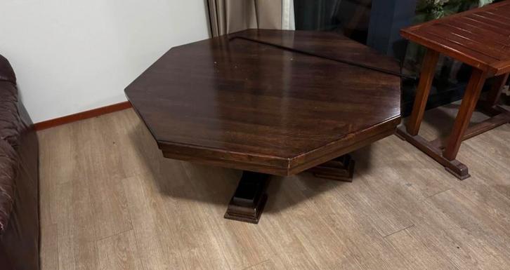 Mooie massief houten salontafel., Antiek en Kunst, Antiek | Meubels | Tafels, Ophalen