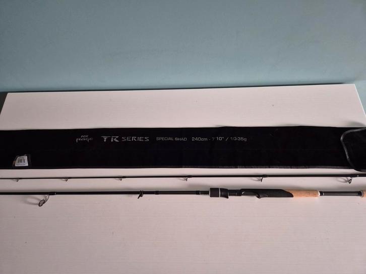 Fox Rage TR Special Shad 240cm Werphengel, Watersport en Boten, Hengelsport | Roofvissen, Zo goed als nieuw, Werphengel, Ophalen