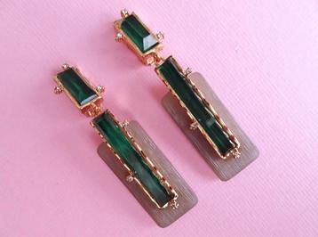 jwg Lange vintage 90s Art Deco stl oorbellen groen glas goud beschikbaar voor biedingen
