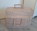 Vintage rieten rotan opbergkoffer kist, Huis en Inrichting, Ophalen of Verzenden, Gebruikt, Overige materialen