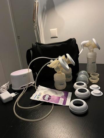 Volledige Philips avent dubbele borstkolf met extra handpomp beschikbaar voor biedingen