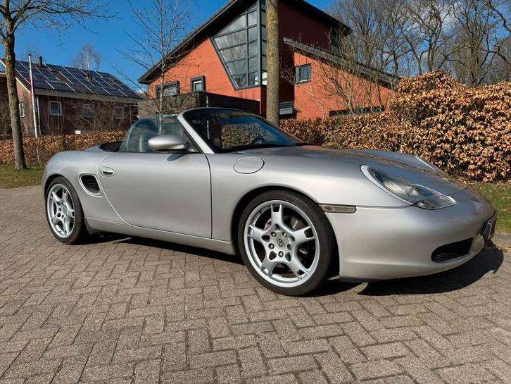 Youngtimer Porsche Boxster 2.5 AUT 1999 Grijs, Auto's, Porsche, Particulier, Boxster, Airbags, Airconditioning, Alarm, Centrale vergrendeling