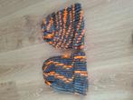Gezellige oranje / grijze muts, Kleding | Dames, Mutsen, Sjaals en Handschoenen, Ophalen of Verzenden, Zo goed als nieuw, Muts