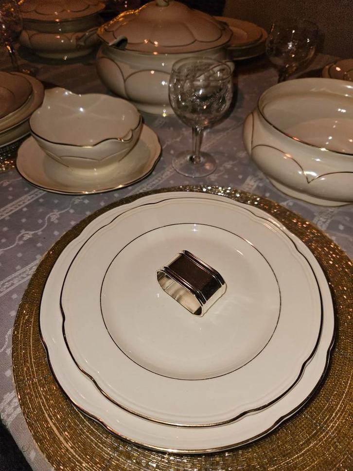 Prachtig Porseleinen Servies - 6 Personen Compleet, Antiek en Kunst, Antiek | Servies compleet, Ophalen of Verzenden