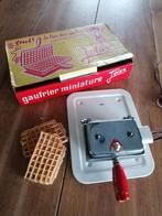 Wafelijzertje wafel ijzer mini, Antiek en Kunst, Antiek | Speelgoed, Ophalen of Verzenden