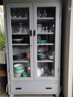 Verschillende geloogde grenen meubels, Ophalen