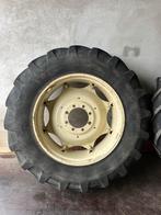 34” International velgen met band 16.9 R34, Ophalen, Gebruikt