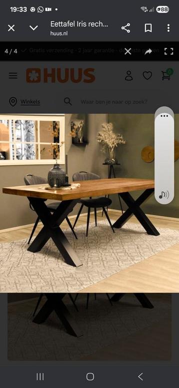 Set: eetkamertafel en salontafel beschikbaar voor biedingen