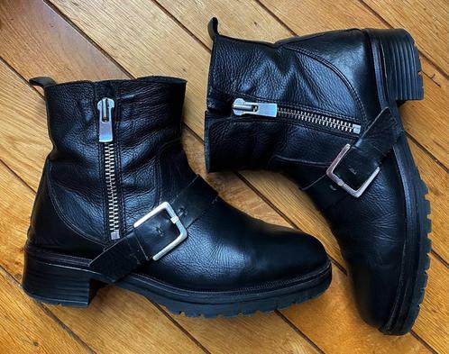 Dames korte zwarte leren laarzen met rits en gesp, maat 39, Kleding | Dames, Schoenen, Zo goed als nieuw, Lage of Enkellaarzen