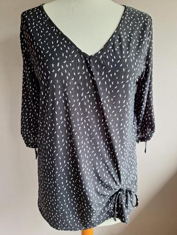 Nieuwe zwarte stretch top print, maat M beschikbaar voor biedingen