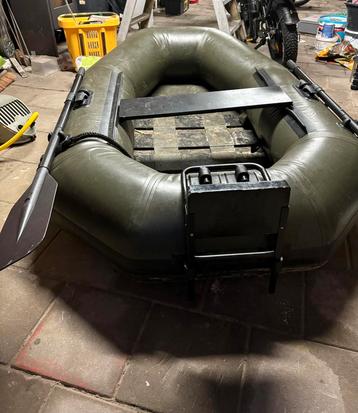 Fox rubberboot beschikbaar voor biedingen