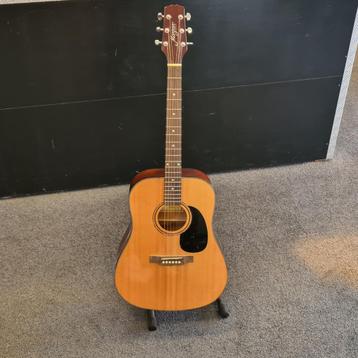 Morgan W104N Akoestische Gitaar met Hoes in Nette Staat beschikbaar voor biedingen