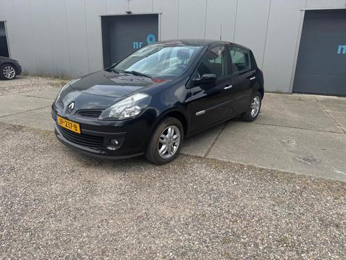 Renault Clio 1.2-16V Authentique 5 deurs met airco, Auto's, Renault, Bedrijf, Te koop, Clio, ABS, Airbags, Boordcomputer, Centrale vergrendeling