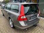 Volvo V70 2.5T R-Design LEER / NAVI / YOUNGTIMER, Voorwielaandrijving, Zwart, 2521 cc, 93 €/maand