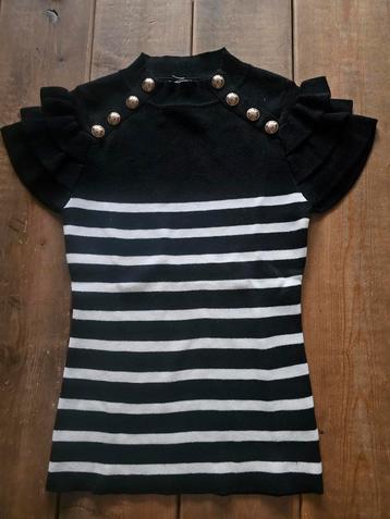 Nieuw T-shirt/truitje maat S/M. beschikbaar voor biedingen