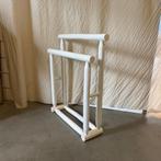 Handdoekenrek - massief Teak - TTM Wonen, Huis en Inrichting, Badkamer | Badtextiel en Accessoires, TTM Wonen, Meubels – (Perzische) Tapijten en Woonaccessoires