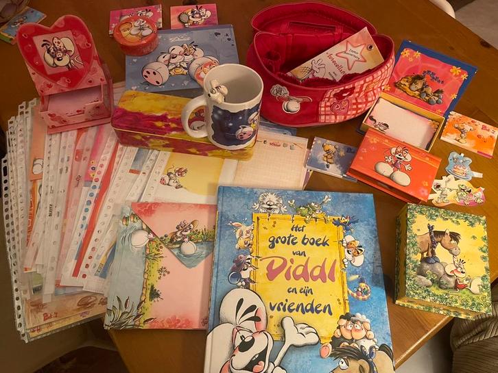 Grote Diddl Verzameling - Boek, Toilettas, Bakjes & Meer!, Verzamelen, Diddl, Gebruikt, Papier, Kaart of Schrift, Diddl, Ophalen of Verzenden