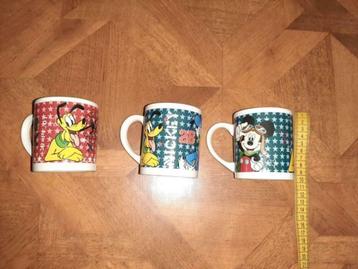3 Disney bekers Mickey ,Donald, Pluto 2.50 euro per stuk beschikbaar voor biedingen
